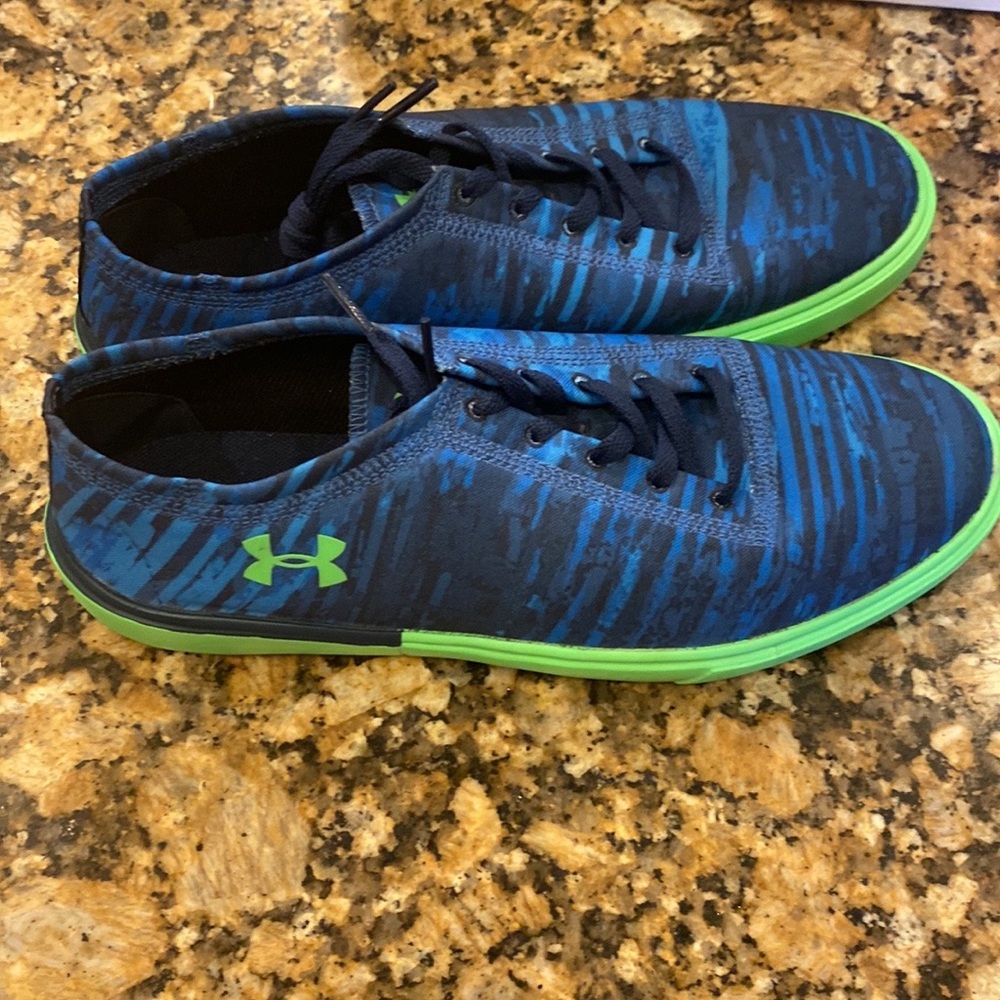 NWOT Under Armour Kick It 2 Camo Low Utility Sneaker Size 6.5Y